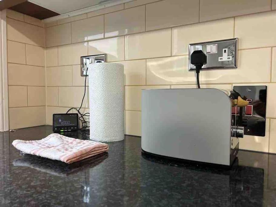 Appartamento New 1 Bed Westfield/ Chiswick/ Hammersmith Londra